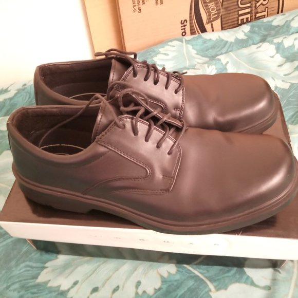 BRAND NEW Men’s Black Leather Shoes Size 10 M main image 5